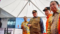 Untuk itu, Pemprov Sumsel menyelenggarakan Apel dan Simulasi Karhutla di Halaman Griya Agung Palembang, Sabtu (20/7/2024).
