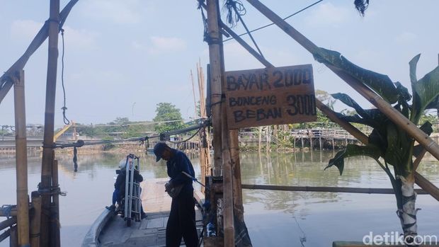 Perahu eretan di Kapuk Muara, Jakarta Utara, 20 Juli 2024. (Brigitta Belia Permata Sari/detikcom)