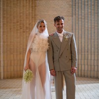 Gayanya jadi perdebatan bukan hanya dianggap terlalu seksi tapi juga memperlihatkan pakaian dalam. Foto: Instagram Pernille Rosenkilde