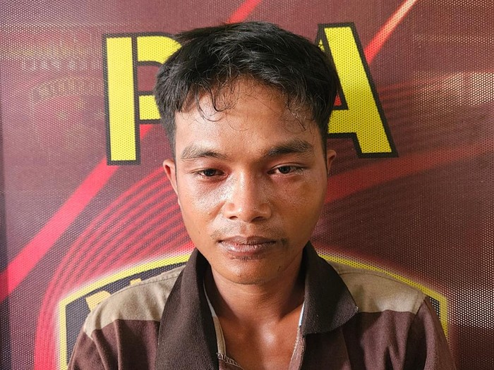Tampang pria yang memperkosa anak tirinya hingga hamil 8 bulan