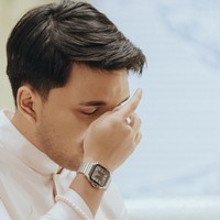 Berlokasi di Hotel Tentrem Jakarta, acara pengajian berlangsung dengan khidmat diwarnai tangis haru. Foto: Instagram/@aaliyah.massaid