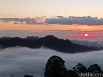 Serunya Petualangan Berburu Matahari Terbit di Lereng Gunung Batur