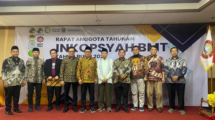 Induk Koperasi Syariah (Inkopsyah BMT)