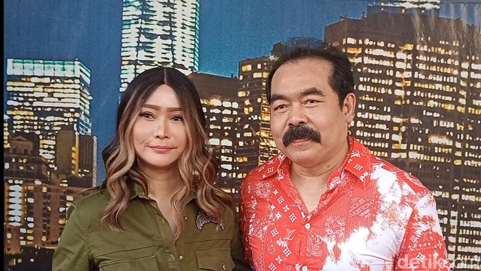 Inul Daratista dan Adam Suseno.