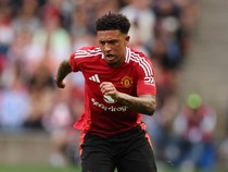 Jadon Sancho Maunya Bertahan di MU