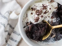 Gampang! Begini Cara Bikin Mug Cake Pakai 2 Bahan