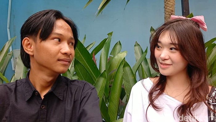 Livy Renata dan Fajar Sadboy