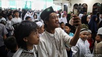 Anak-anak juga terlihat meramaikan acara peringatan Hari Lahir ke-26 PKB.