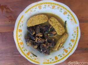 Gurih Mantap! Belut Kotokan Khas Sidoarjo yang Kian Langka