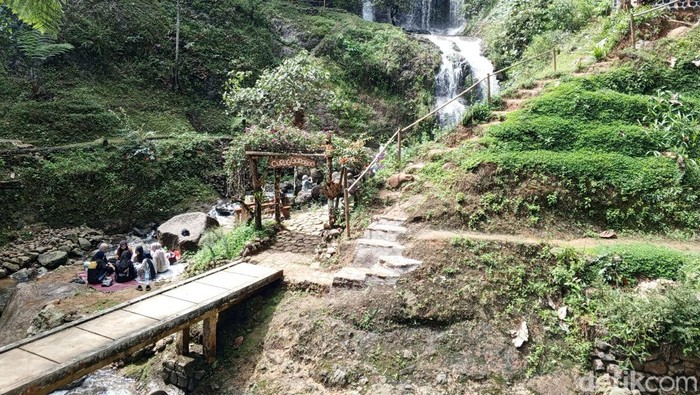 Objek wisata Curug Gorobog, Sumedang.