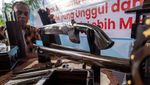 Beragam Kerajinan Kayu Dipamerkan di Palu