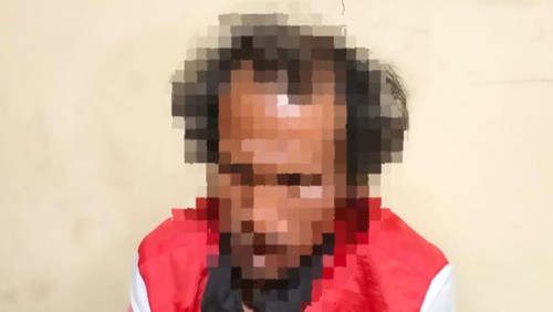 Seorang pria paruh baya inisial S warga Kecamatan Kopang diamankan Polsek setempat. Foto: (Istimewa)