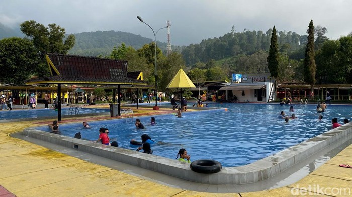 Pemandian air panas Ciwalini
