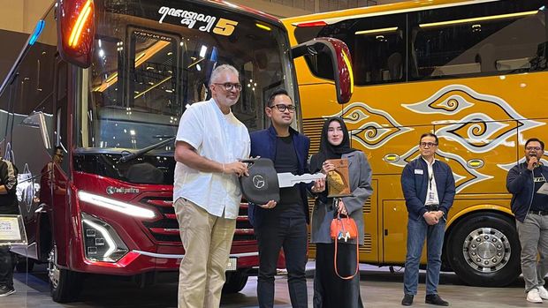 PO Juragan99 Trans luncurkan bus pariwisata baru di GIIAS 2024