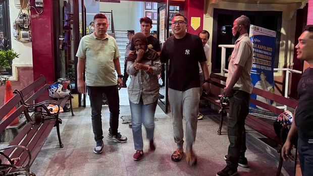 tamu misterius kasus pembunuhan ibu rumah tangga di malang