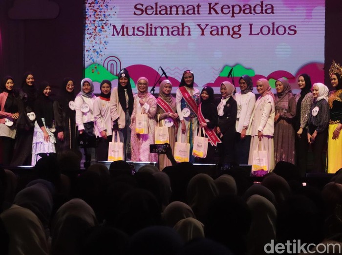 Shafira Fitri Baraja, Salma Naila, dan Desi Rachmi menjadi tiga finalis Emeron Hijab Hunt 2024 di Bandung, Minggu (21/7/2024).