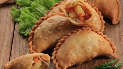 20 Pastel Gurih Renyah Harganya Rp 4 Ribuan!