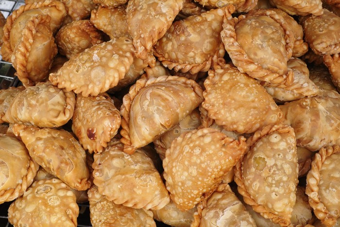 20 Pastel Gurih Renyah Harganya Rp 4 Ribuan!