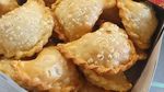 20 Pastel Gurih Renyah Harganya Rp 4 Ribuan!