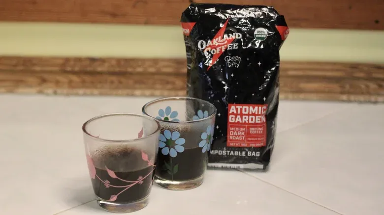7 Seleb Ini Ternyata Punya Merek Kopi, Bagaimana Rasanya?