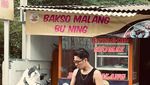 Abidzar Tak Hanya Doyan Minum Kopi Tetapi Juga Handal Meraciknya