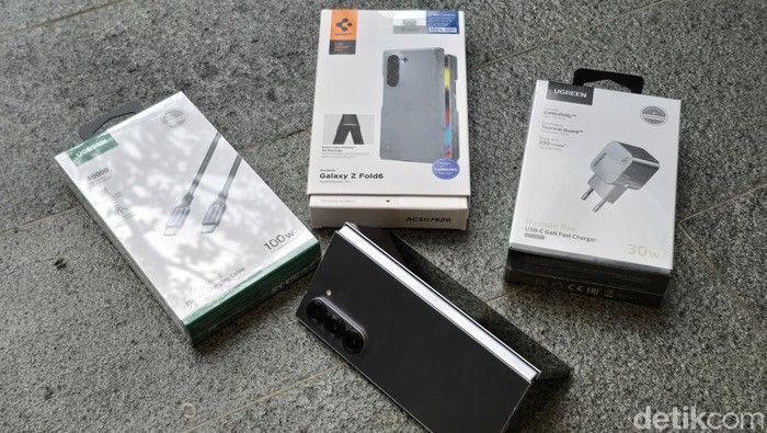 Aksesori Galaxy Z Fold 6