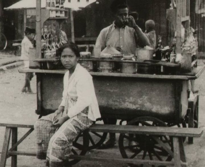 Istilah 'Pedagang Kaki Lima' Ternyata Berasal dari Belanda, Ini Artinya