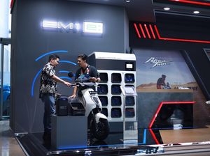 Honda Boyong Motor Listrik EM1 e: & Produk Unggulan Mejeng di GIIAS 2024