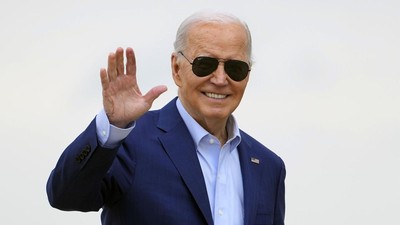 Mundur dari Pilpres AS, Biden Dukung Kamala Harris Lawan Trump