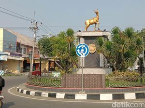 Kamididing dan Dinginnya Udara Malam di Indramayu