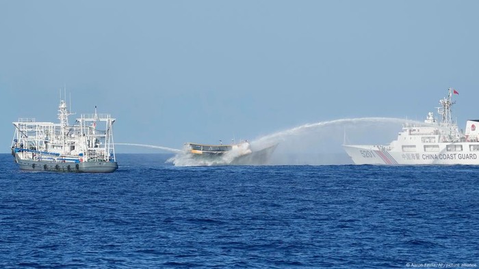 China dan Filipina Capai Kesepakatan Sementara untuk Logistik di Laut China Selatan