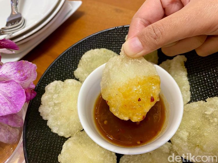 Adu Rasa Cireng Bumbu Rujak Rp 16 Ribu vs Rp 120 Ribu, Enak Mana?