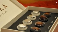 Produk bernama Noka Vintages Collection sengaja dibuat untuk menuangkan seni melalui cokelat. Penggunaan biji kakao yang langka pada produk ini ditetapkan dengan harga jual Rp 13,8 juta. Foto: Marketing91