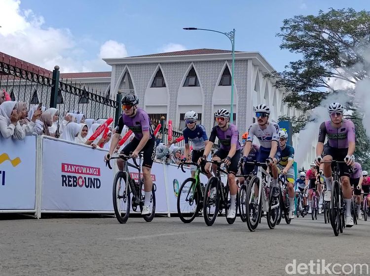 Potret Etape 1 Tour de Banyuwangi Ijen