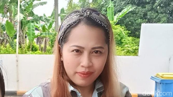 Febti Ari Rahmawati jadi buron kasus penipuan dan penggelapan kendaraan Rp 3,7 miliar. Foto diunggah Senin (22/7/2024).