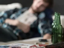 Gegara Mabuk Pria Ini Minum Cairan Pembersih dan Masuk Rumah Sakit