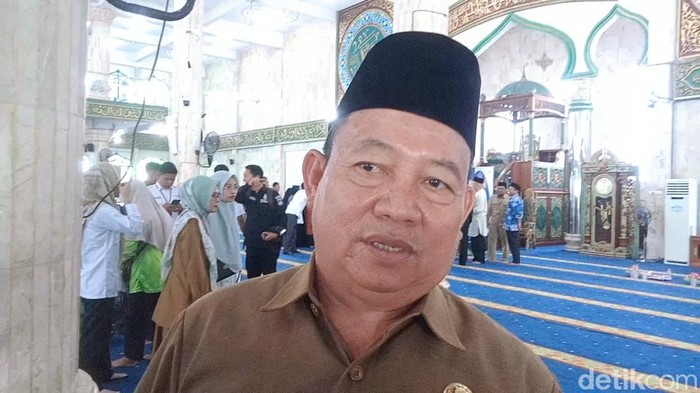 Imam Senen mundur dari jabatan Sekwan Lubuklinggau demi ikut Pilkada 2024.