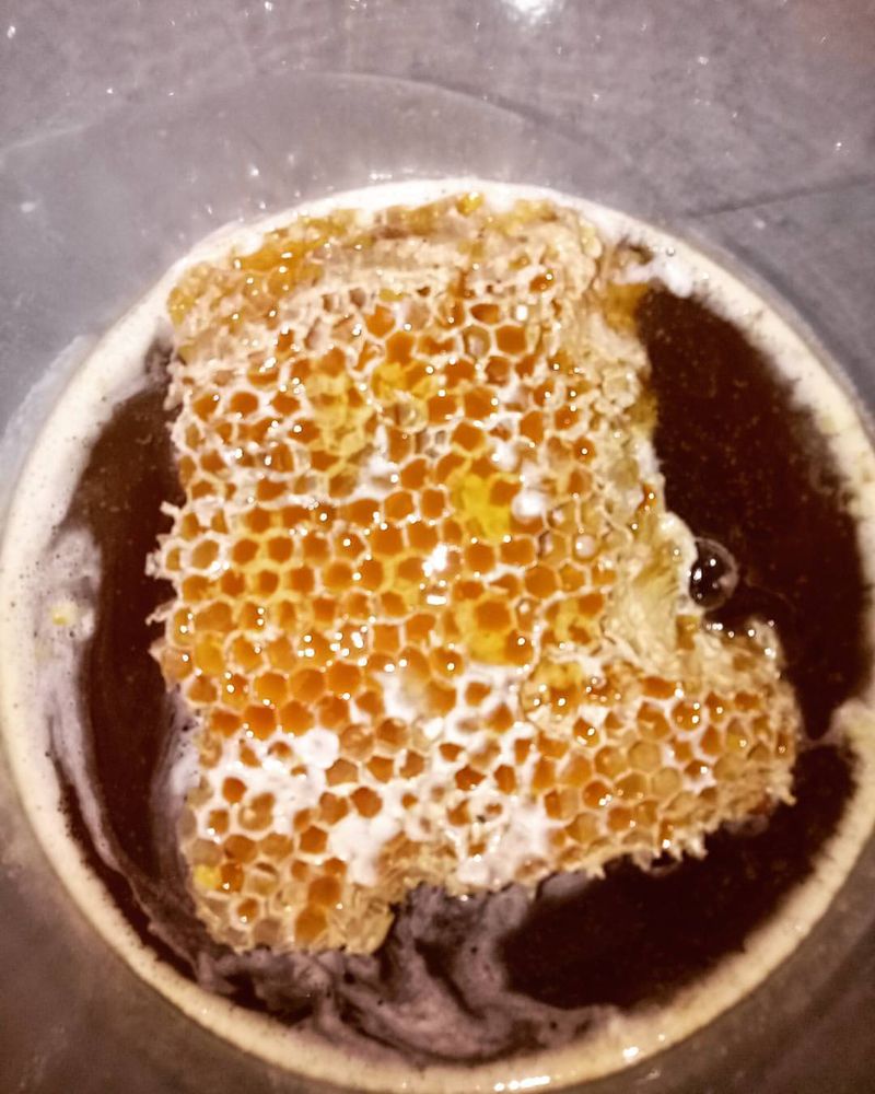 Madu Pelawan