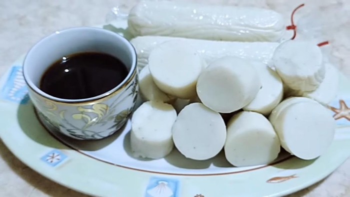 Penampakkan pempek sutra tanpa ikan.