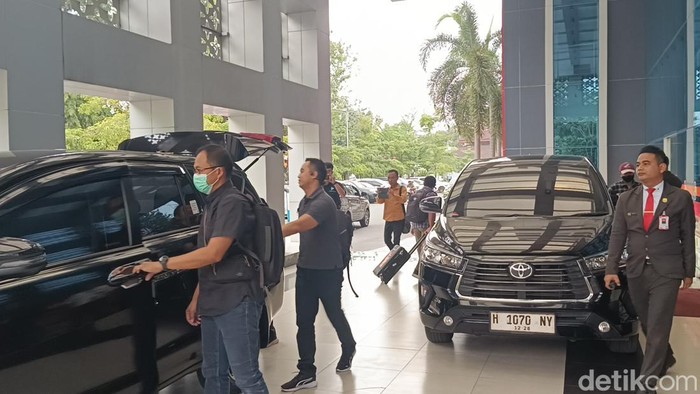 Rumah Sakit Daerah Wongsonegoro (RSWN) Semarang digeledah KPK, Senin (22/7/2024). Direktur RSWN dokter Eko Krisnarto  menyebut KPK mengecek pembangunan gedung baru.