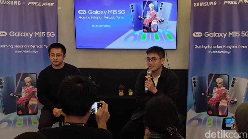 Samsung Galaxy M15 5G diklaim bisa dibuat main game seharian. Hal itu disampaikan oleh MX Product Marketing Senior Manager Samsung Electronic Indonesia, Ricky Bunardi.