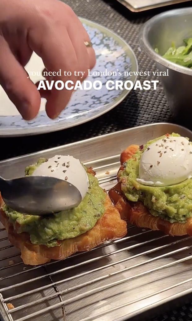Terbaru! Croast, Paduan Croissant dan Toast Topping Alpukat