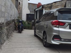 Hal-hal yang Perlu Diketahui Soal Warga Depok Cor Got Demi Bikin Garasi
