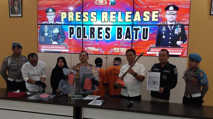 Polres Kota Batu mengungkap kasus aborsi yang dilakukan sejoli asala Ngantang, Malang
