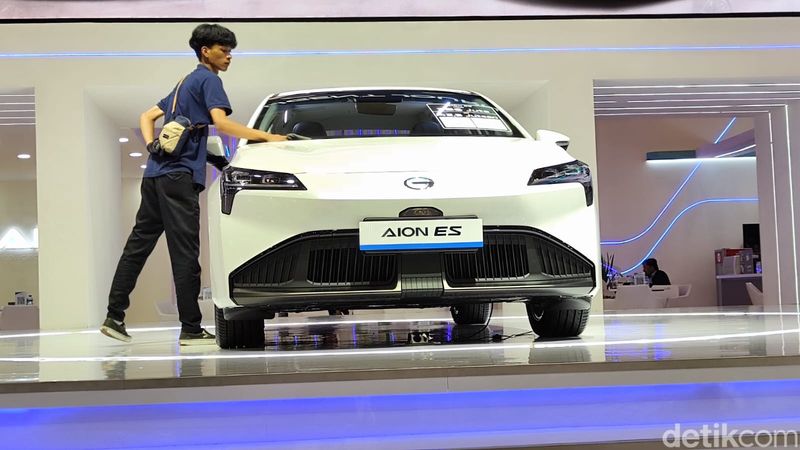 AION ES hadirkan di GIIAS 2024.