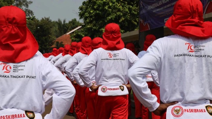 Calon Paskibraka Tingkat Pusat 2024 mulai pelatihan lapangan untuk Upacara HUT ke-79 RI di IKN. Calon Paskibraka Tingkat Pusat 2024 mulai pelatihan lapangan untuk Upacara HUT ke-79 RI di IKN.