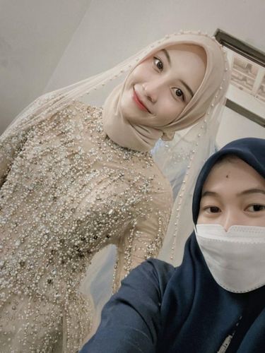 Curhatan wanita yang sudah empat tahun pacaran namun pernikahannya hanya bertahan selama empat hari, kisahnya langsung viral di media sosial.