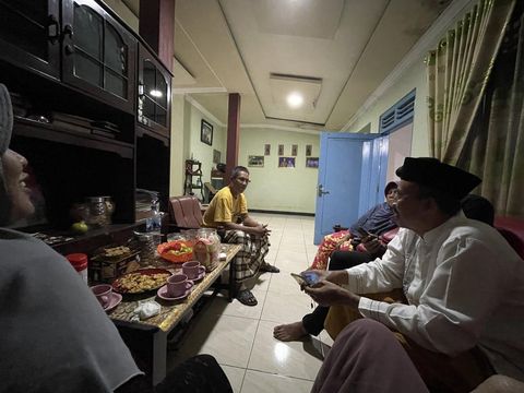 Curhatan wanita yang sudah empat tahun pacaran namun pernikahannya hanya bertahan selama empat hari, kisahnya langsung viral di media sosial.