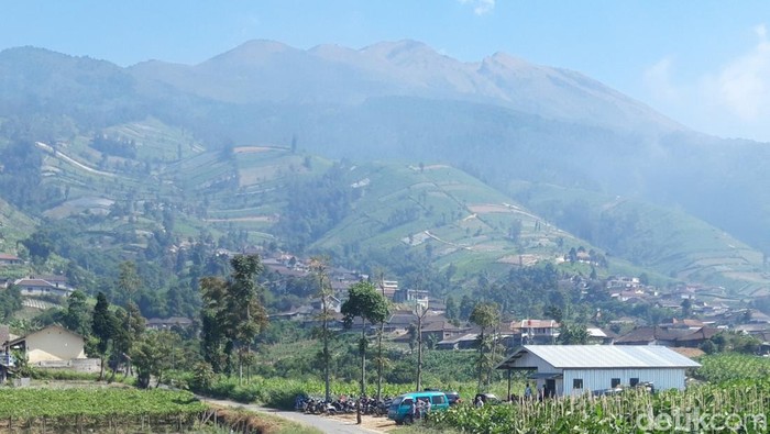 Gunung Merbabu. Foto diunggah Selasa (23/7/2024).