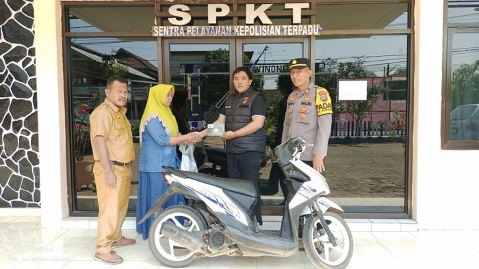 Jumiati mendapatkan motornya kembali